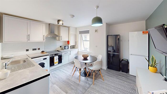 1 Bedroom Property To Rent In , Piccadilly Place, BA1