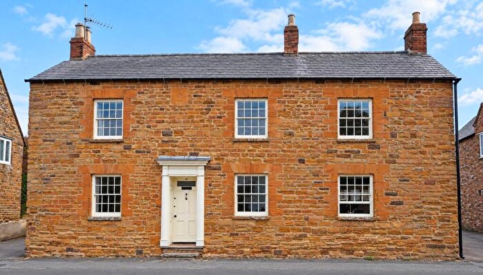 3 Bedroom Cottage For Sale In High Street, Bugbrooke, Northampton, NN7