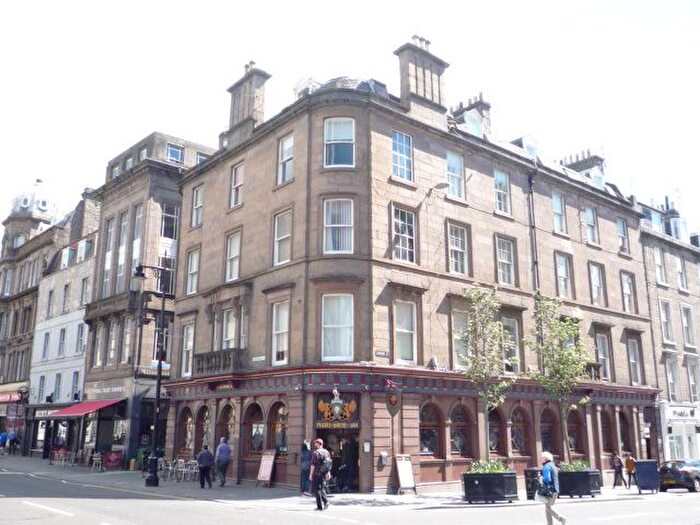 2 Bedroom Flat To Rent In Union Street, Dundee, DD1