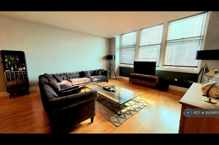 1 Bedroom Flat To Rent In Tower Building, Liverpool, L3