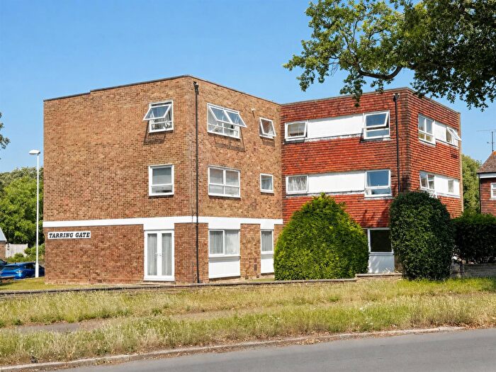2 Bedroom Flat For Sale In South Street, Tarring, Worthing, BN14