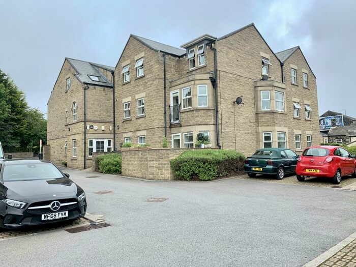 2 Bedroom Apartment To Rent In Manor Fold, Horsforth, Leeds, LS18