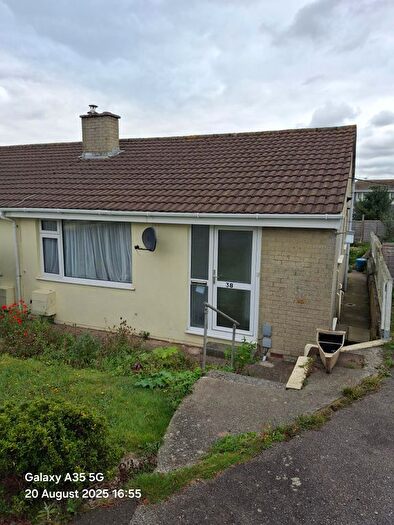 2 Bedroom Semi-Detached Bungalow To Rent In Broadmead, Callington, PL17