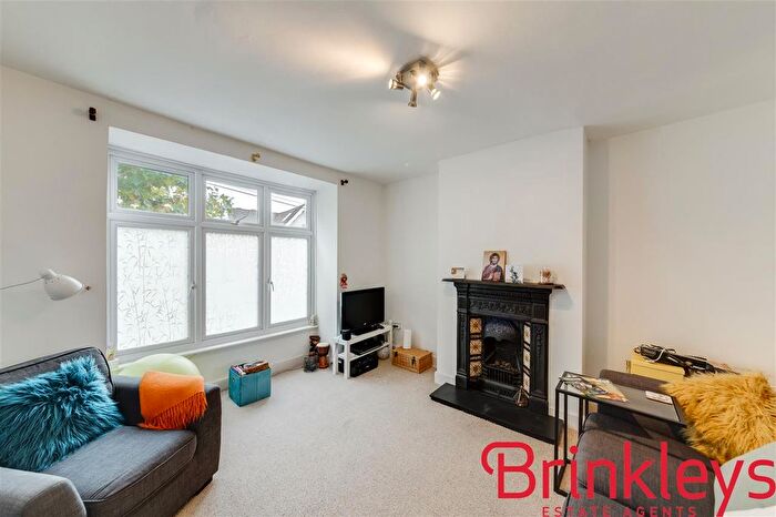 1 Bedroom Flat To Rent In Delamere Road, London, SW20