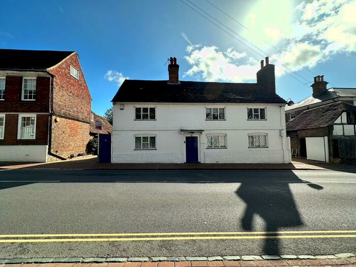 2 Bedroom Cottage To Rent In High Street, Lindfield, Haywards Heath, RH16