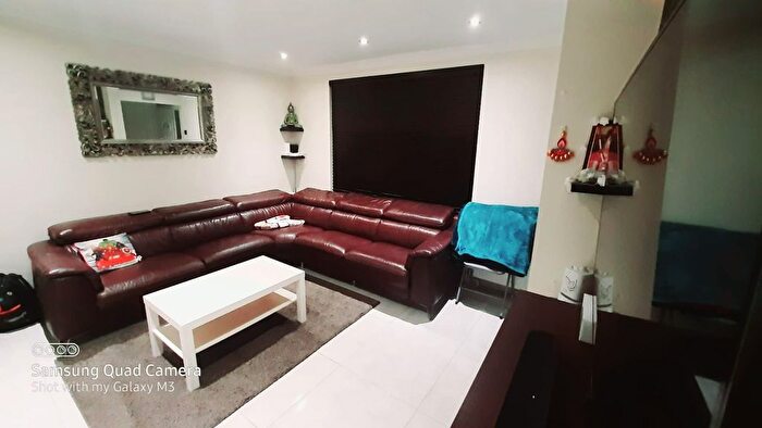 3 Bedroom Terraced House To Rent In Prestwick Road, Watford, Hertfordshire, WD19