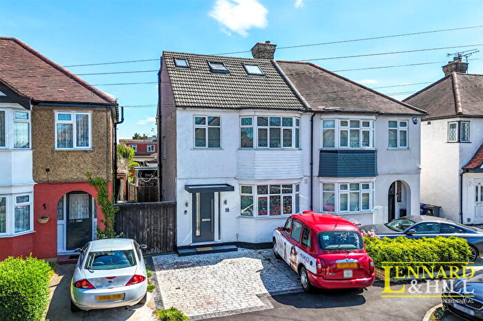 4 Bedroom Semi-Detached House For Sale In Heathview Road, North Grays, RM16