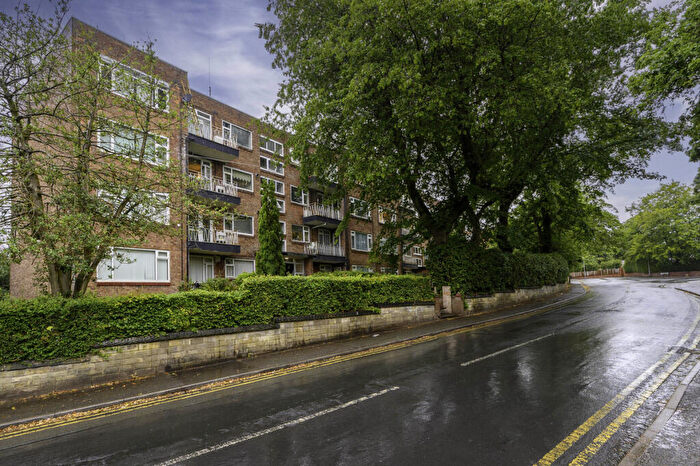 2 Bedroom Apartment For Sale In Devonshire Court, New Hall Road, Salford, M7