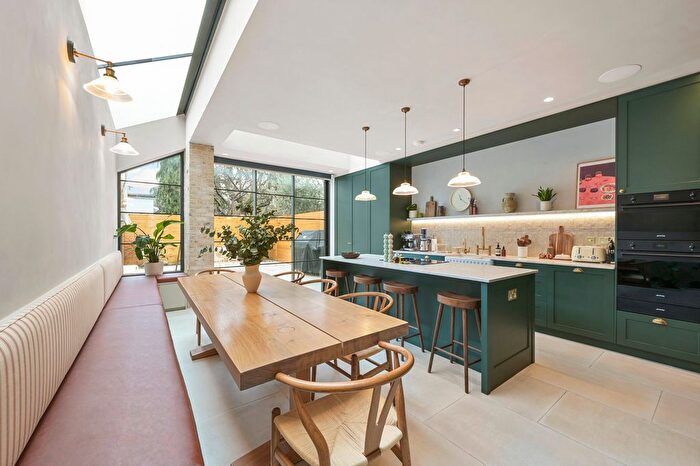 4 Bedroom Property To Rent In Bournemouth Road, SW19