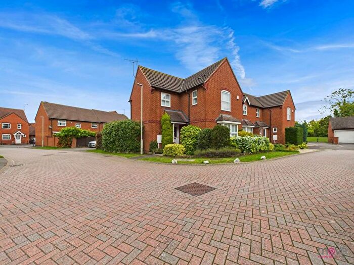3 Bedroom Semi-Detached House For Sale In Kaskelot Way, Hempsted, GL2