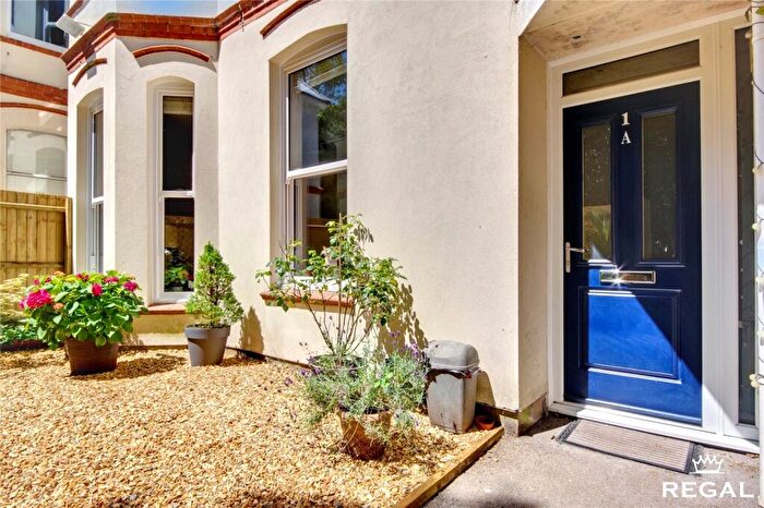 2 Bedroom Apartment For Sale In Amberwood Grange, Dean Park Road, BH1