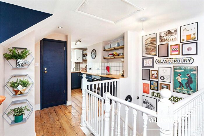 2 Bedroom Apartment To Rent In Finchley Park, North Finchley, London, N12