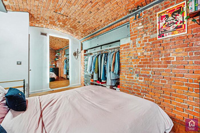 2 Bedroom Flat For Sale In Chorlton Mill, Manchester, Manchester City Centre, M1