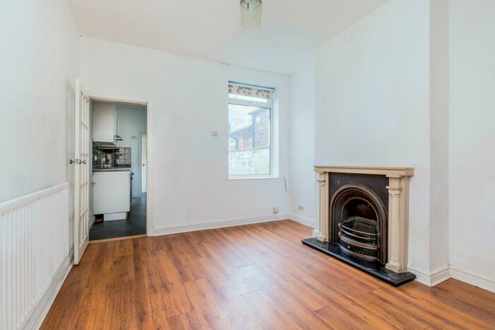 2 Bedroom Terraced House To Rent In Macclesfield Street, Burslem, ST6