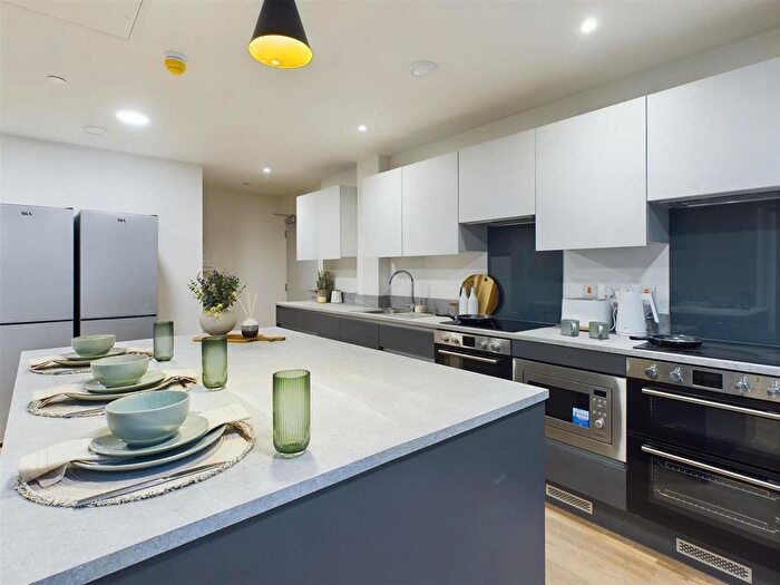 1 Bedroom Flat To Rent In St James Boulevard, Newcastle Upon Tyne, NE4