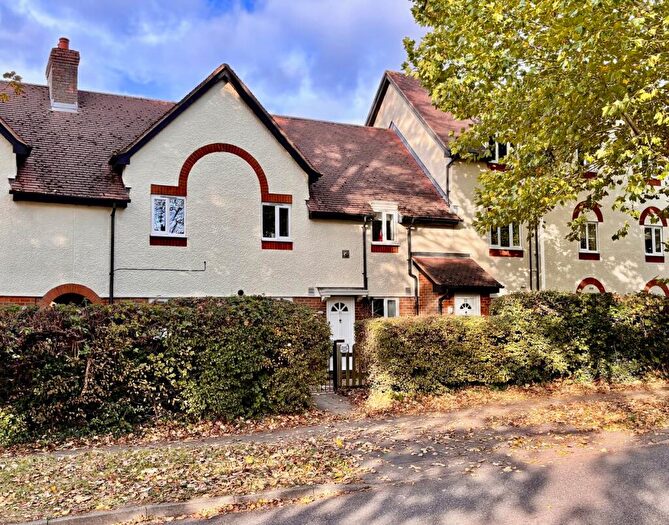 2 Bedroom Apartment For Sale In Gillison Close, Letchworth Garden City, SG6