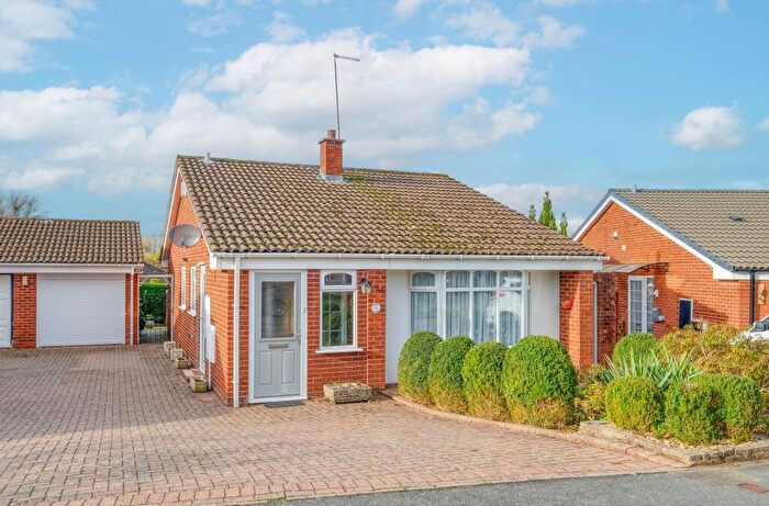 2 Bedroom Detached House For Sale In Snowshill Close, Redditch, B98