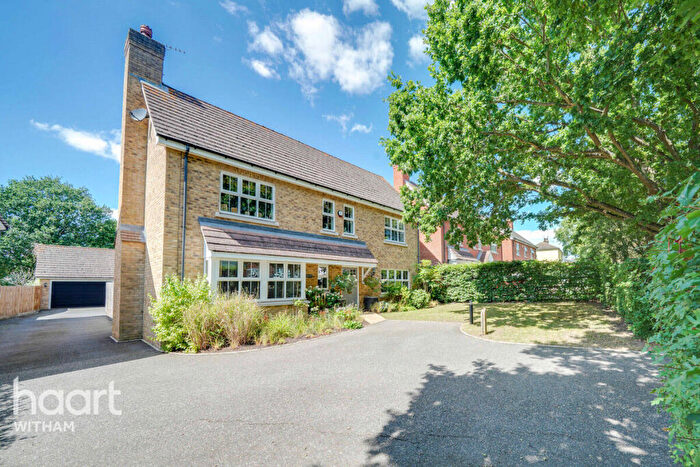 5 Bedroom Detached House For Sale In Kelvedon Road, Wickham Bishops, CM8
