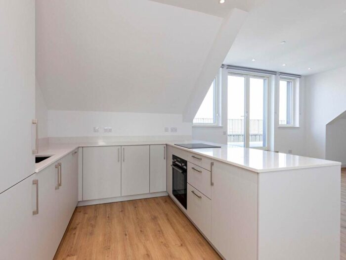 3 Bedroom Flat To Rent In Temple Park Crescent, Polwarth, Edinburgh, EH11