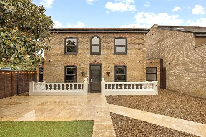 3 Bedroom Detached House For Sale In Wilmot Road, Leyton, E10