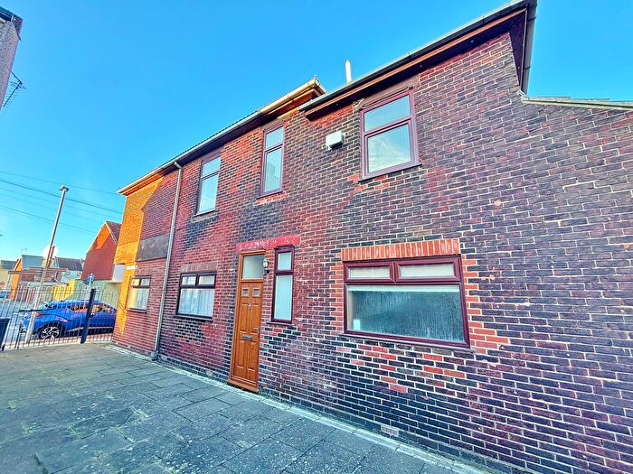 3 Bedroom End Of Terrace House For Sale In Byerley Road, Fratton, PO1