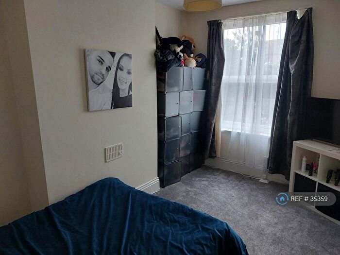 2 Bedroom Flat To Rent In Constable Road, Felixstowe, IP11