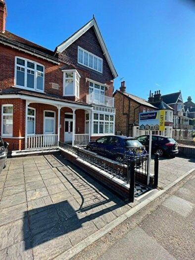 1 Bedroom Flat To Rent In Granville Road, Broadstairs, CT10