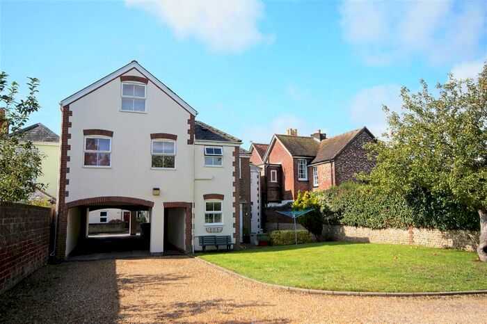 1 Bedroom Flat To Rent In Green Lane, Chichester, PO19