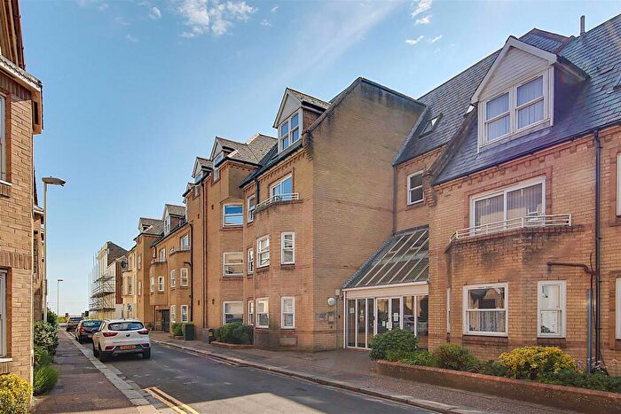 1 Bedroom Apartment For Sale In Belmaine Court, West Street, Worthing, BN11
