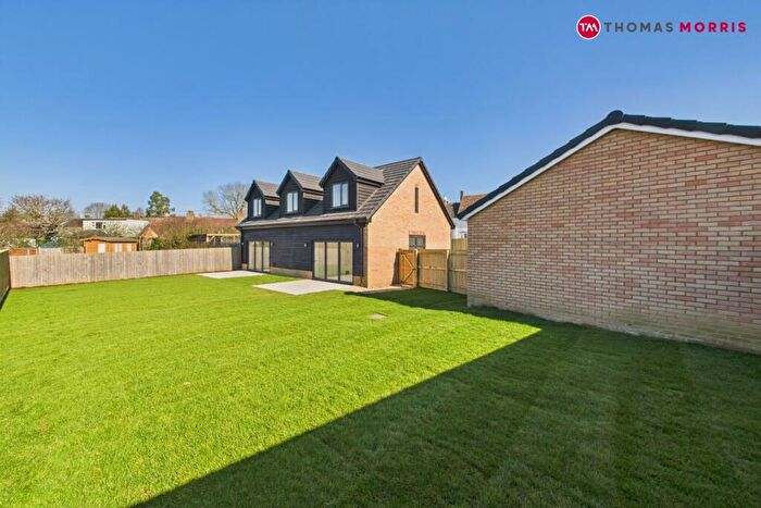 4 Bedroom Detached House For Sale In High Street Cottages, Great Paxton, St. Neots, Cambridgeshire, PE19