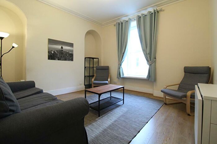 2 Bedroom Flat To Rent In Esslemont Avenue, AB25