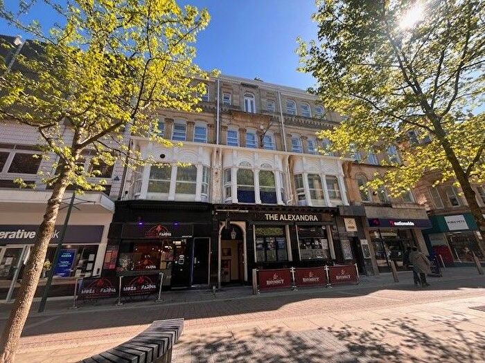 2 Bedroom Flat To Rent In Commercial Street, Newport, NP20