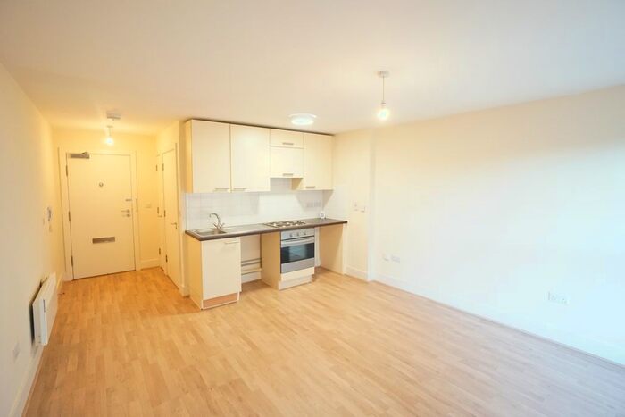Studio To Rent In Alencon Link, Basingstoke, RG21