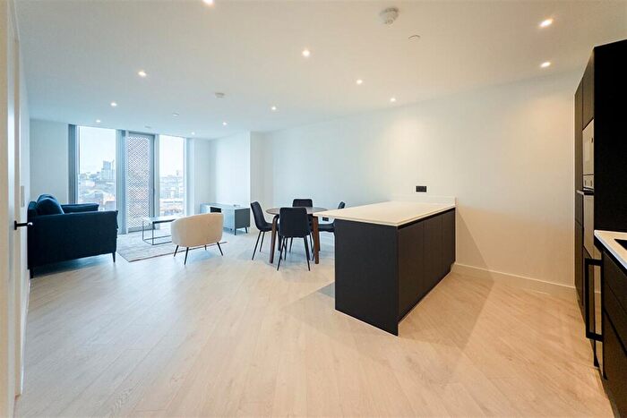 2 Bedroom Apartment To Rent In Vista River Tower, M3