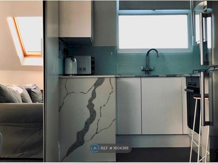 Studio To Rent In Pavilion Terrace, London, W12