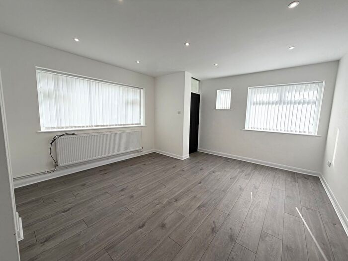 2 Bedroom Maisonette To Rent In Ormonde Avenue, Liverpool, L31