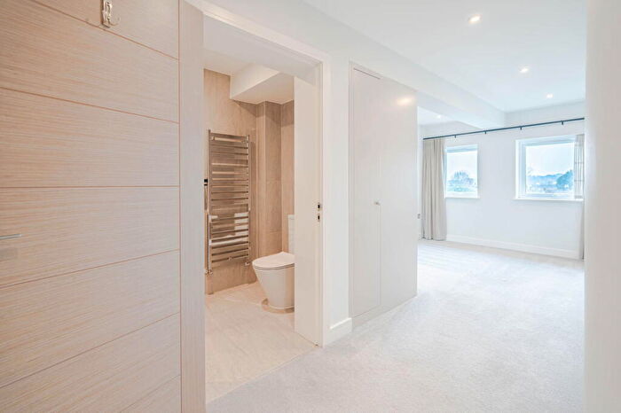 2 Bedroom Apartment To Rent In Castle Manor, Church Street, Christchurch, Dorset, BH23