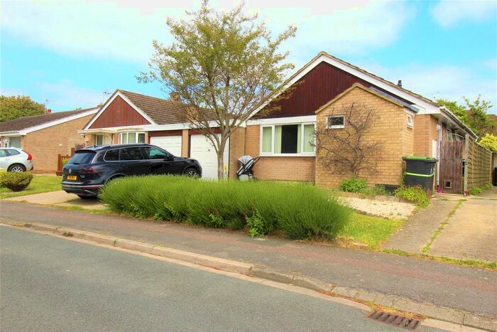 2 Bedroom Bungalow To Rent In Queen Emmas Dyke, Witney, Oxfordshire, OX28