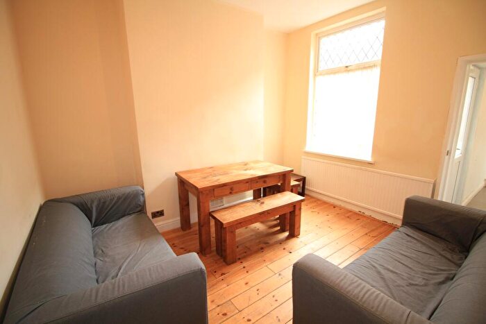4 Bedroom Terraced House To Rent In Tudor Grove, Nottingham, NG1