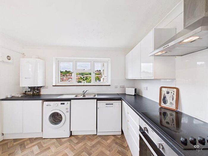 4 Bedroom Terraced House To Rent In Riley Road, Brighton, BN2