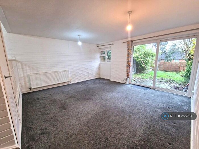 3 Bedroom Terraced House To Rent In Minden Grove, Birmingham, B29