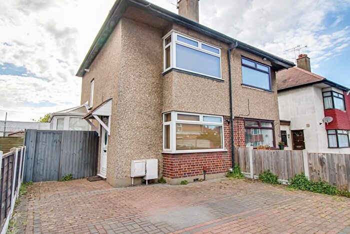 2 Bedroom Semi-Detached House For Sale In Colchester Close, Southend-On-Sea, SS2