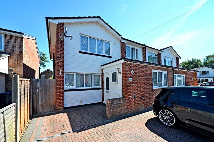 1 Bedroom House Of Multiple Occupation To Rent In Wingfield Close, New Haw, Addlestone, Surrey, KT15