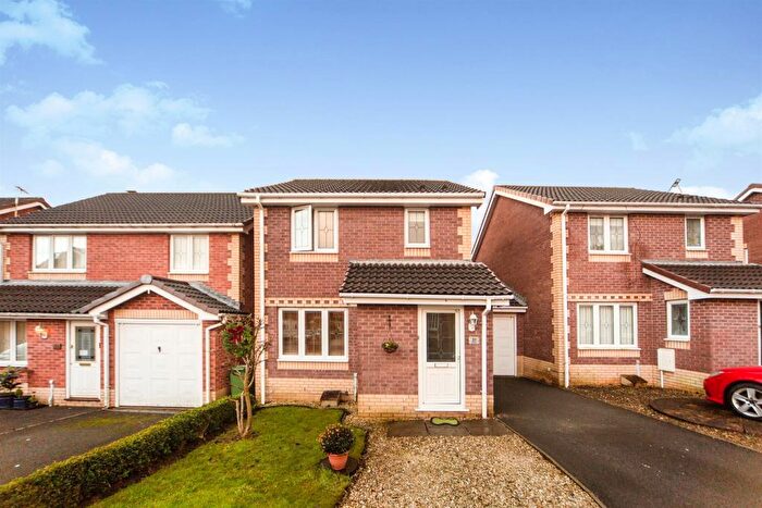 3 Bedroom House To Rent In Heol Rhos, Caerphilly, CF83