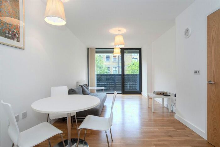 1 Bedroom Apartment To Rent In Amelia Street, London, SE17