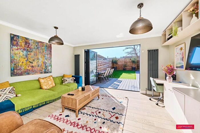 3 Bedroom House To Rent In Clive Road, London, SE21