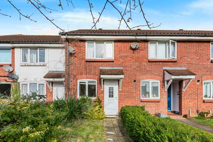 2 Bedroom Terraced House To Rent In Roman Way, Bicester, OX26