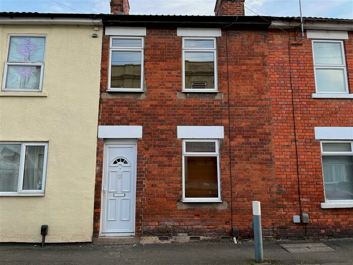 2 Bedroom House To Rent In Jennings Street, Swindon, SN2