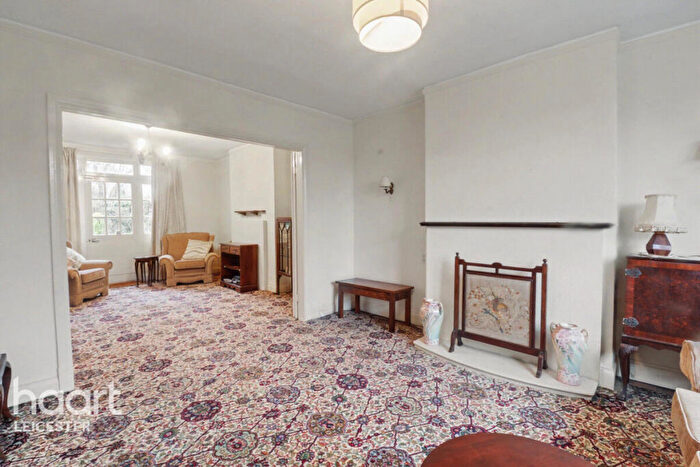 4 Bedroom Semi Detached House For Sale In Shanklin Drive, Leicester, LE2