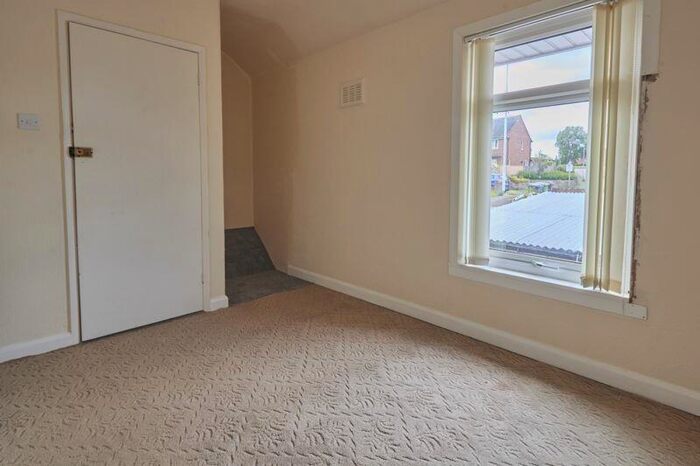 3 Bedroom Semi-Detached House For Sale In Rifford Road, Exeter, EX2